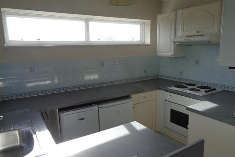 1 bedroom flat for sale, Hayley Court, Lodge Way, Ashford, TW15