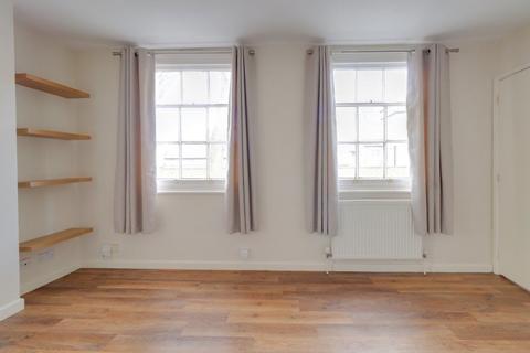 1 bedroom flat to rent, London Road GL52 6HF