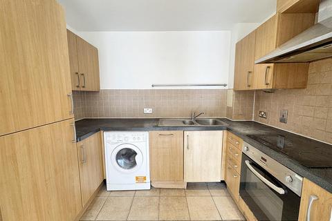 2 bedroom apartment for sale, Windmill Lane, London