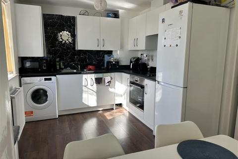 2 bedroom apartment for sale, Chelmsford Drive, Paragon Park, Foleshill, Coventry