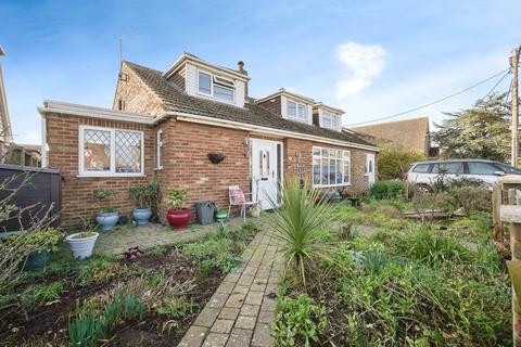 4 bedroom detached house for sale, Dunstall Close, Romney Marsh TN29