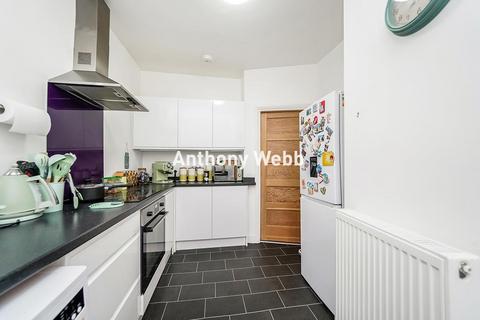 2 bedroom maisonette for sale, Myddelton Avenue, Enfield, EN1