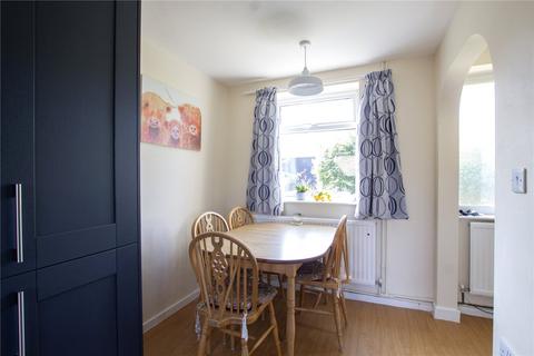 3 bedroom terraced house to rent, Aylesborough Close, Cambridge, CB4