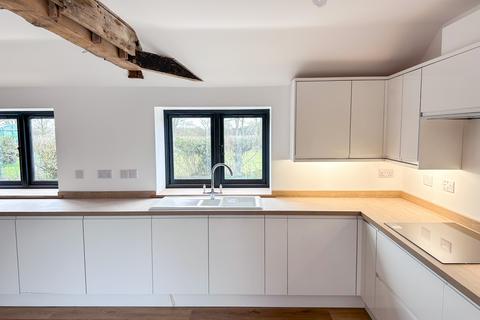 4 bedroom barn conversion to rent, Rackham's Corner, NR32