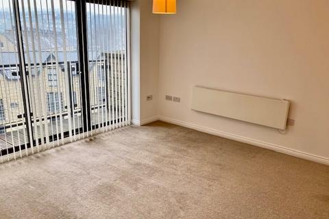 2 bedroom property to rent, Dock Lane, Shipley, BD17