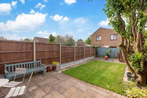 2 bedroom terraced house for sale, Church Road, Crawley RH10