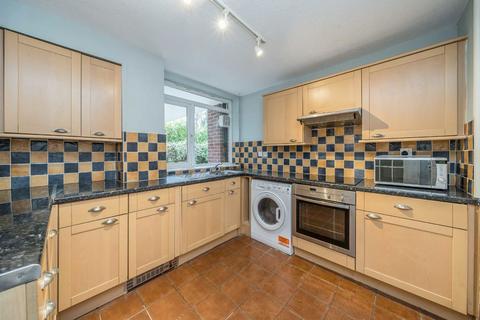 2 bedroom flat to rent, River Reach, Teddington TW11