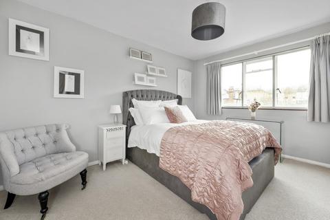 1 bedroom flat for sale, Aberdeen Park, Highbury