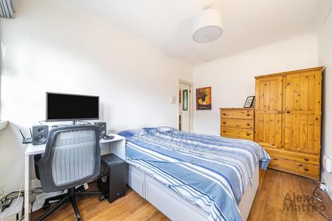 50 Adams Gardens Estate, London, SE16 4JG