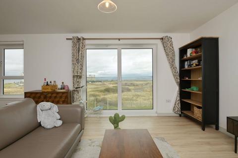 3 bedroom flat for sale, Flat 10, 14 Sandpiper Drive, Edinburgh, EH6 6QJ