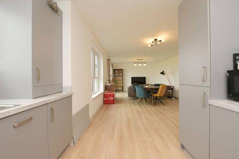 3 bedroom flat for sale, Flat 10, 14 Sandpiper Drive, Edinburgh, EH6 6QJ