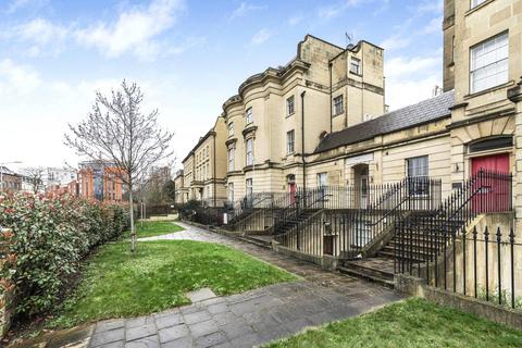 undefined, Kings Road, Reading, RG1