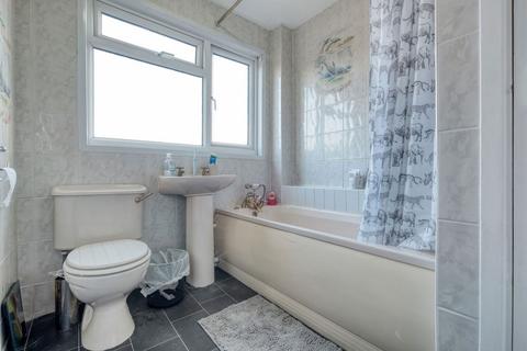 38 Epsom Road, Catshill, Bromsgrove, B61 0PY