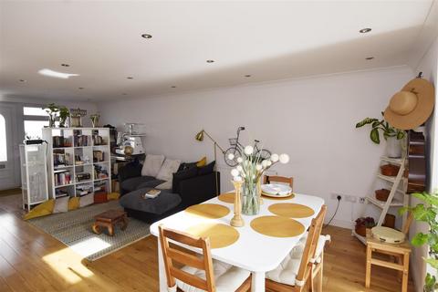 undefined, Mostyn Avenue, Wembley