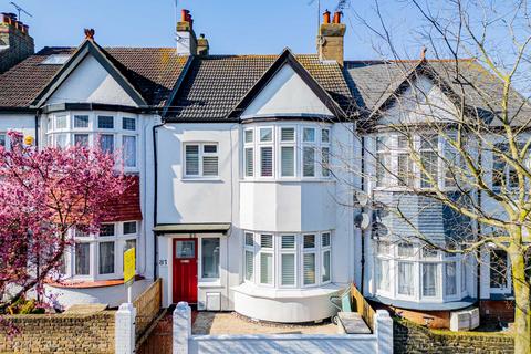 3 bedroom terraced house for sale, Marguerite Drive, Leigh-on-sea, SS9