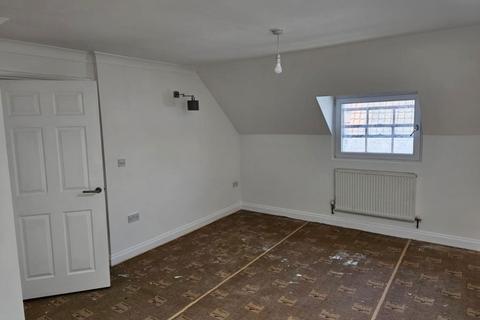 1 bedroom flat to rent, Silent Street, Town Centre