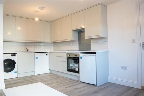 1 bedroom apartment for sale, Victoria Street, Englefield Green, Egham, Surrey, TW20