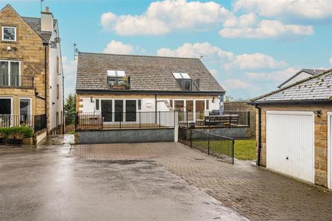 4 bedroom semi-detached house for sale, West Hall Court, Bramhope LS16