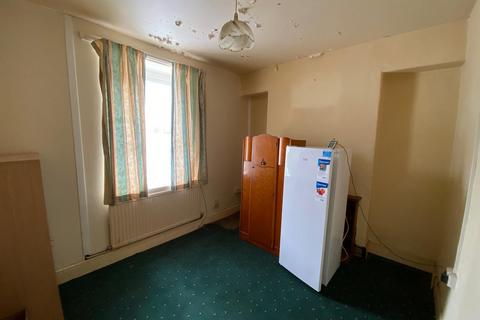 2 bedroom terraced house for sale, Pendrill Street, Neath, Neath Port Talbot.