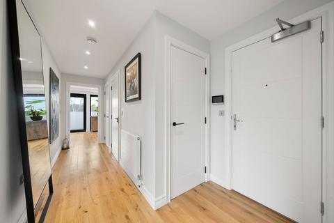 2 bedroom penthouse for sale, Littleworth Road, Esher, KT10