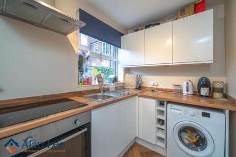 2 bedroom terraced house for sale, Bond Street, Macclesfield, Cheshire