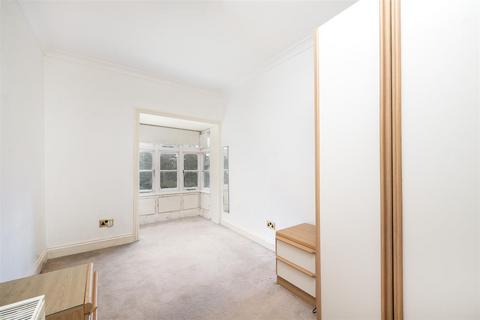 1 bedroom flat for sale, Faircot, Little Common, Stanmore HA7