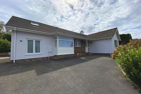 3 bedroom bungalow to rent, Rydon Acres, Stoke Gabriel, Totnes