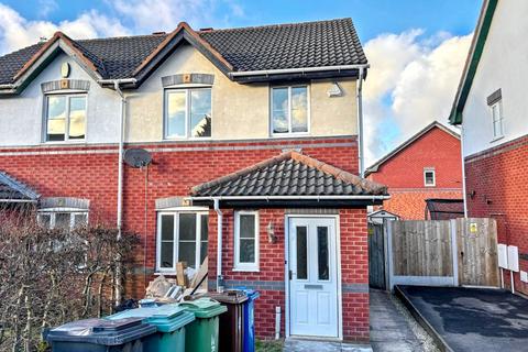 3 bedroom semi-detached house to rent, Sherwood Drive, Wigan WN5