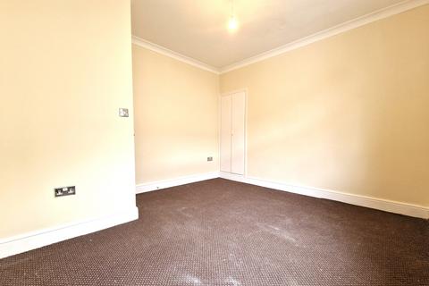 2 bedroom flat to rent, LUTON, LU2