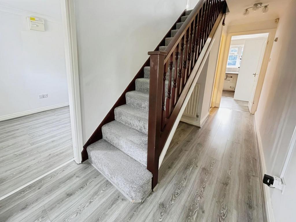 37f6b21a-6-E Gg Chl6x Iw5 Jt JIKRjgt W43k.jpg