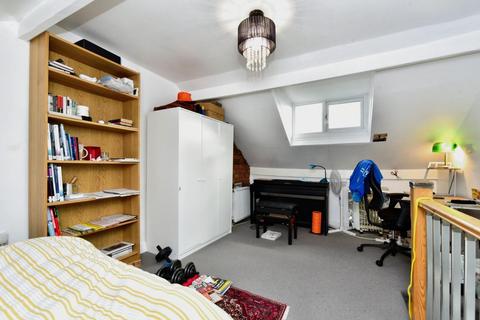 3 bedroom terraced house for sale, Lydgate Lane, Sheffield