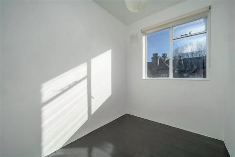 71d The Cut, London, SE1 8LL