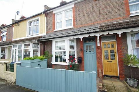 2 bedroom terraced house to rent, Chester Road, Watford WD18