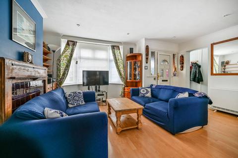 2 Faraday Close, Slough, SL2 1RL