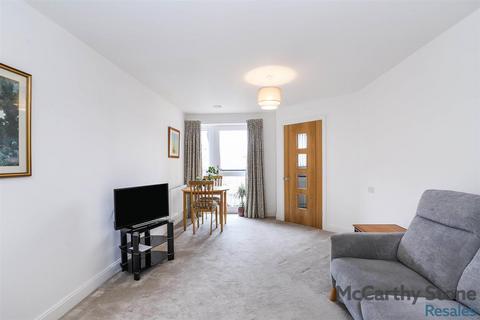 2 bedroom apartment for sale, Saxon Gardens, Penn Street, Oakham, Rutland, LE15 6DF
