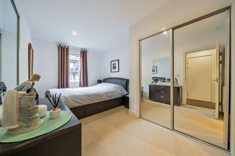 2 bedroom apartment for sale, Dowding Drive, London