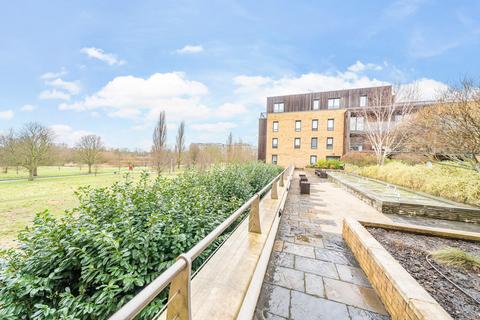 2 bedroom apartment for sale, Dowding Drive, Eltham