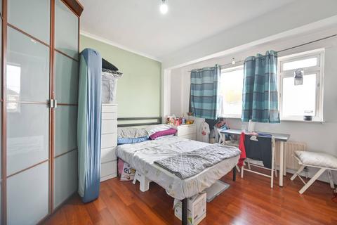 undefined, Second Avenue, Wembley, HA9