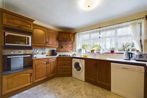 4 bedroom semi-detached house for sale, Hatford Road, Reading, Berkshire, RG30