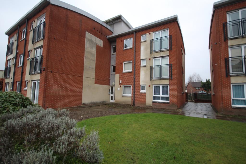2 Bedroom First Floor Flat for Sale