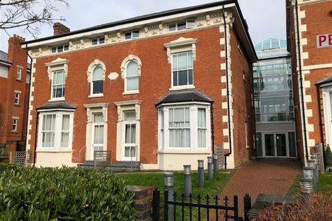 2 bedroom apartment to rent, Rocksborough House, Warwick Road B92 7GA