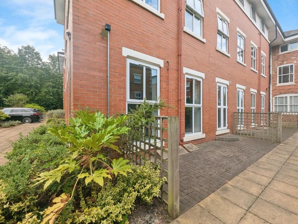 7c49d7b8-PXL 20250801 120252461.jpg