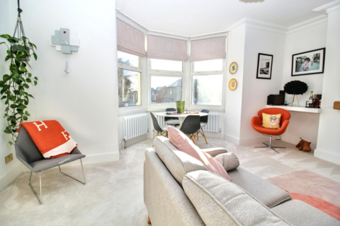 2 bedroom flat for sale, A Hermon Hill, London