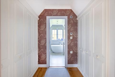 Little Orchard High Drive, Woldingham, Caterham, CR3 7ED