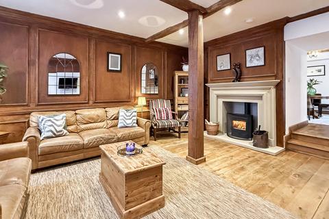 4 bedroom semi-detached house for sale, Emwell Street, Warminster