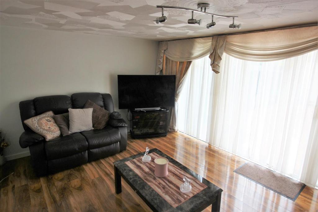 Ground Floor Reception