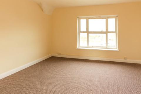 3 bedroom end of terrace house to rent, Jubilee Crescent, Wellingborough NN8