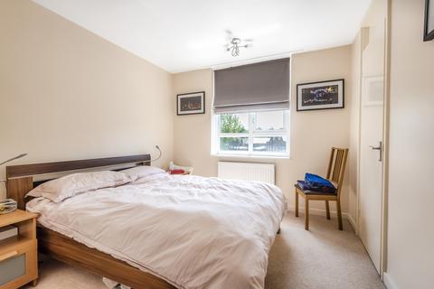 1 bedroom flat to rent, Este Road Battersea SW11