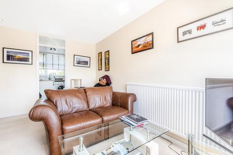 1 bedroom flat to rent, Este Road Battersea SW11