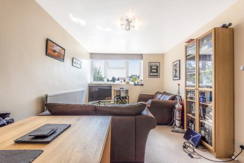 1 bedroom flat to rent, Este Road Battersea SW11